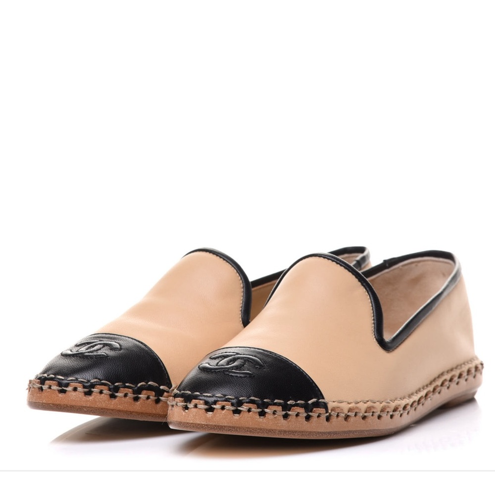CHANEL mocassins - beige/black.